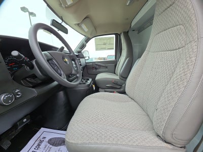 2026 Chevrolet Express Cutaway 3500 1WT