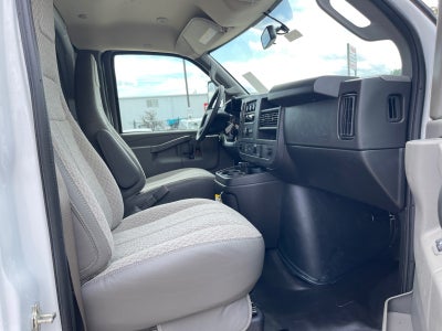 2025 Chevrolet Express Cutaway 3500 1WT