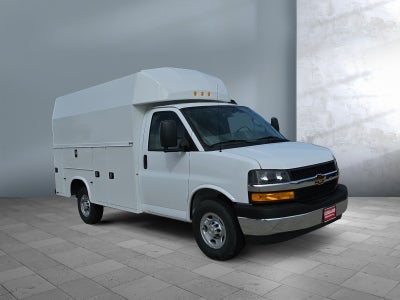 2025 Chevrolet Express Cutaway 3500 1WT