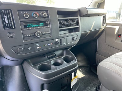 2025 Chevrolet Express Cutaway 3500 1WT