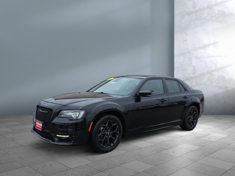 2023 Chrysler 300 Touring L AWD's photo