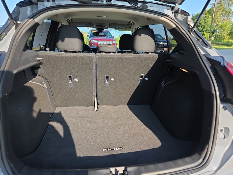 2024 Nissan Kicks SR