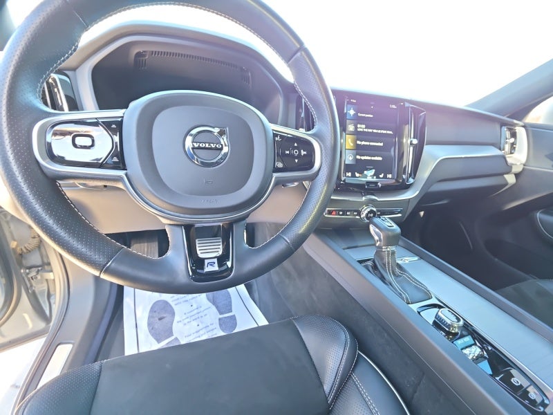 2018 Volvo XC60 R-Design